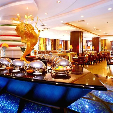 Royal International Hotel Urumczi Zewnętrze zdjęcie
