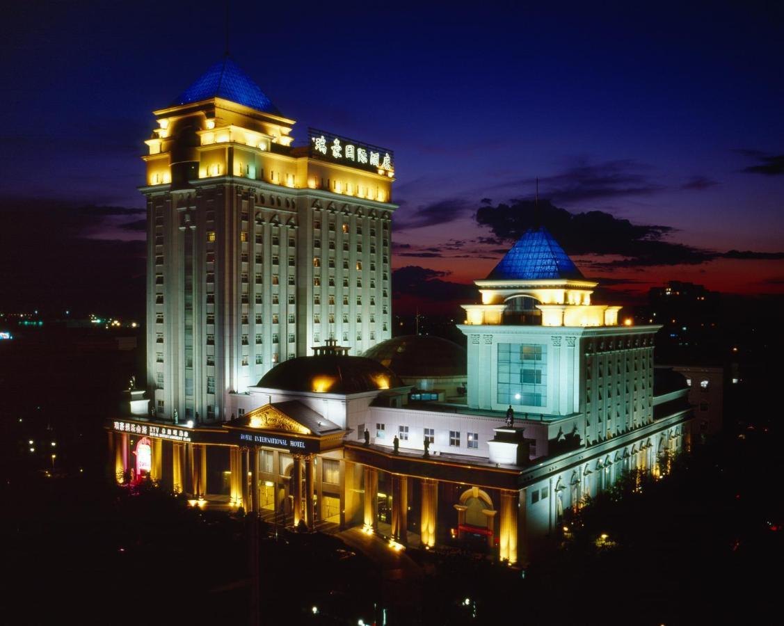 Royal International Hotel Urumczi Zewnętrze zdjęcie