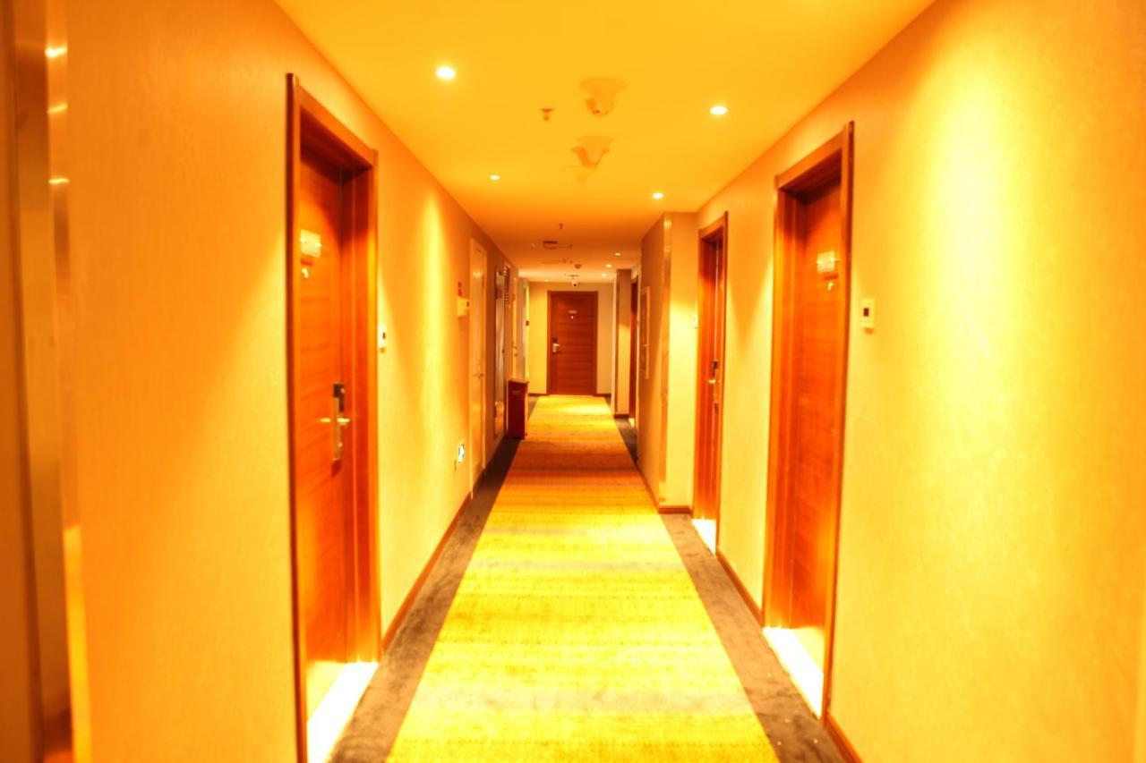 Royal International Hotel Urumczi Zewnętrze zdjęcie