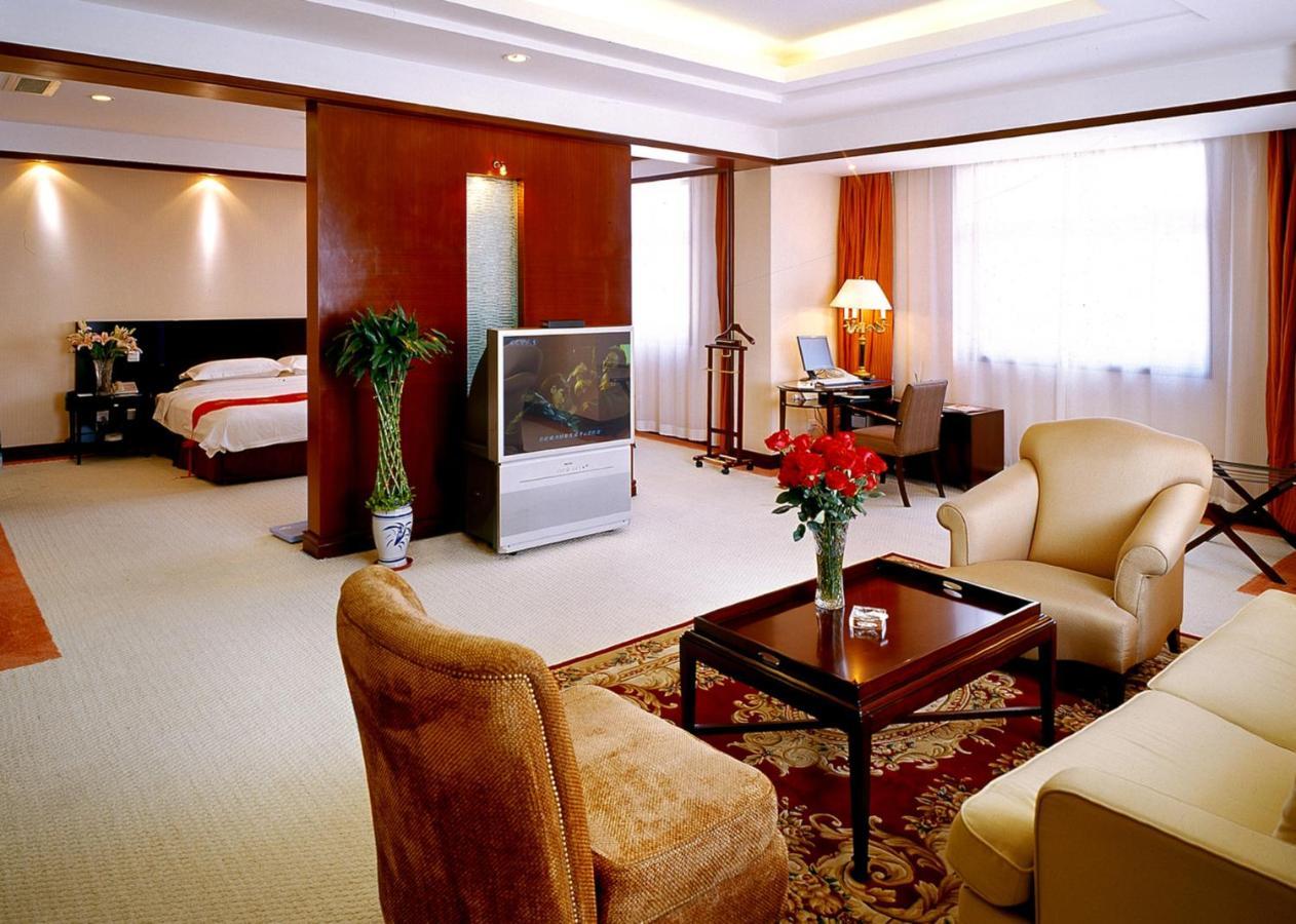 Royal International Hotel Urumczi Pokój zdjęcie